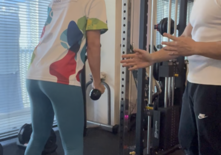 西大島の完全個室パーソナルジムBODY UPトレーニング風景